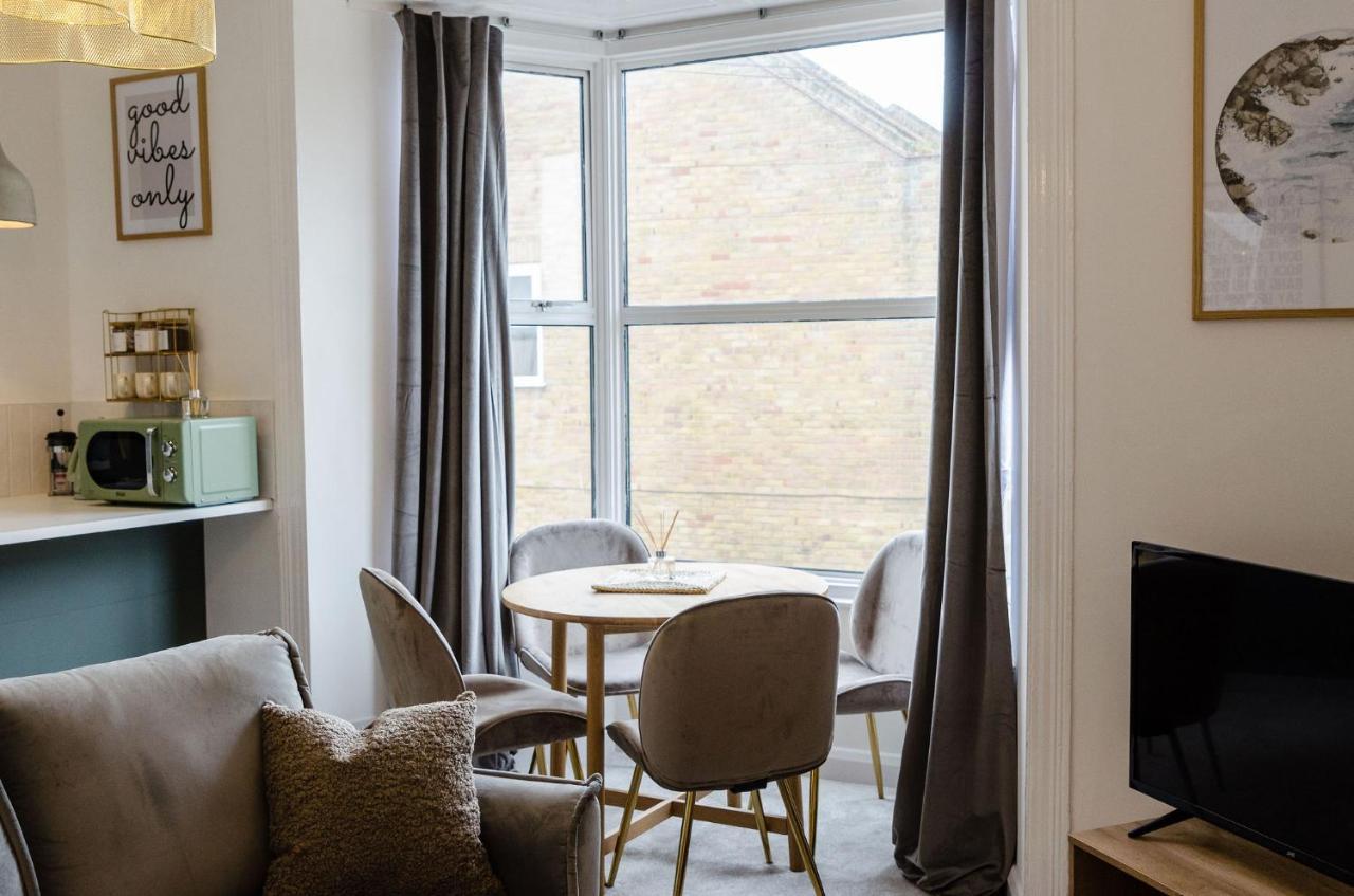 Central Chic Margate Apartment, Edge Of Old Town! Exterior photo